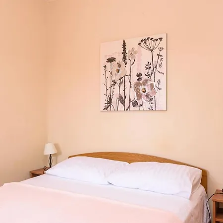 Apartment G *